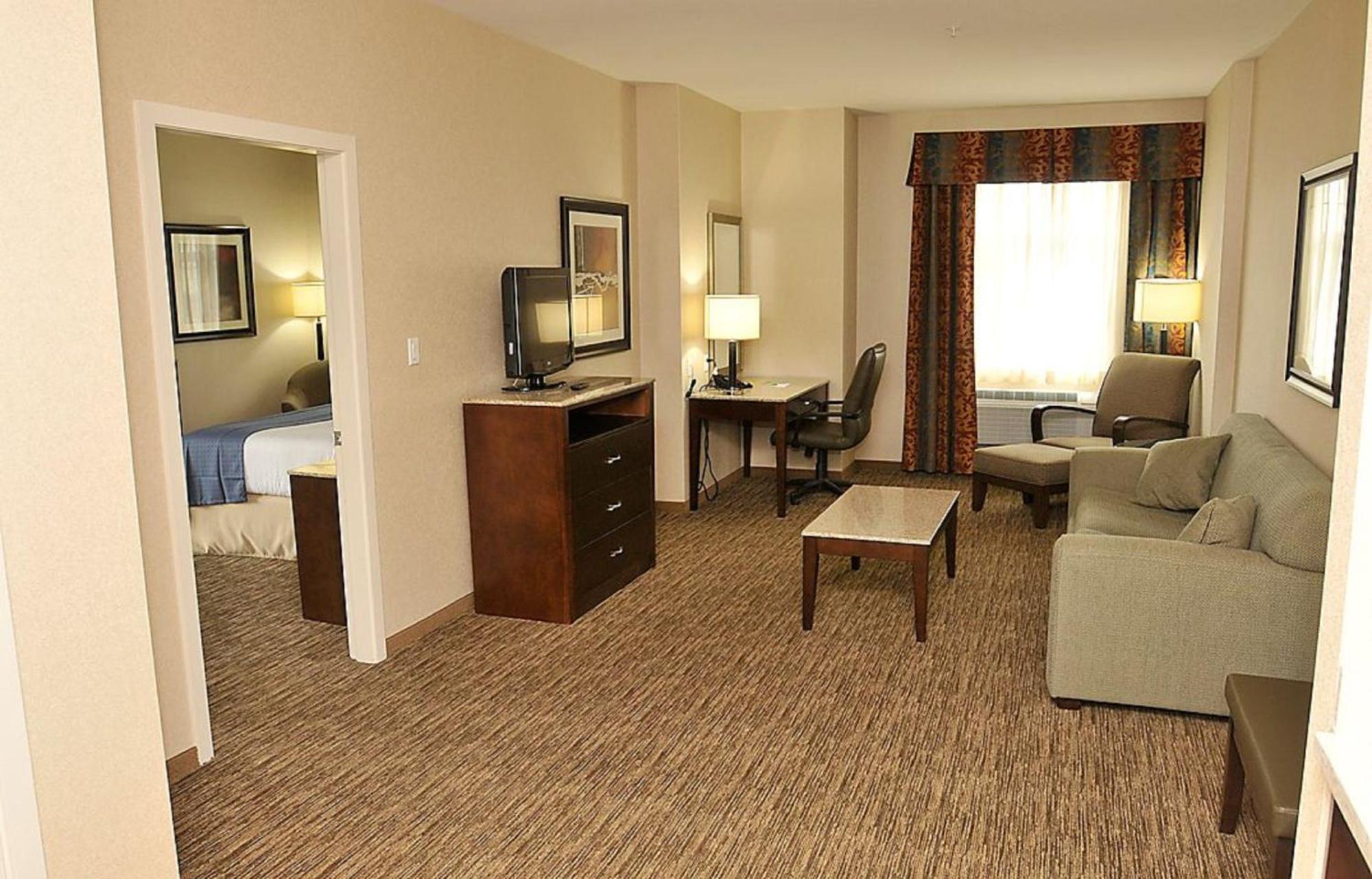 Holiday Inn Hotel & Suites Surrey East - Cloverdale By Ihg Exteriör bild