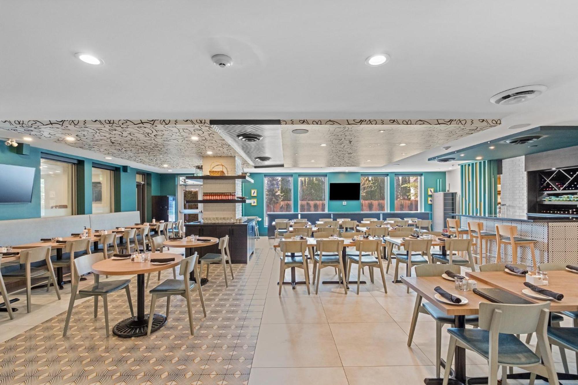 Holiday Inn Hotel & Suites Surrey East - Cloverdale By Ihg Exteriör bild
